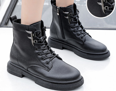 Casual γυναικείες μπότες κατασκευασμένες από έκο δέρμα - διάφορα μοντέλα