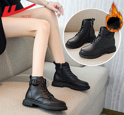 Naiste paelte ja lukuga nahast saapad