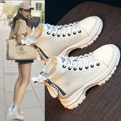 Alkalmi csizma cipzárral és fűzővel