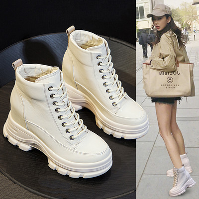 Női bőr téli csizma fűzővel és magas talppal