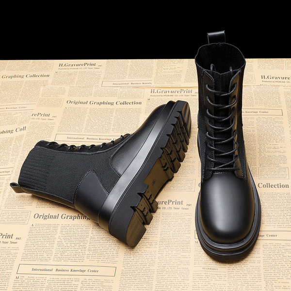 Női alkalmi textilcsizma fekete színben - durva talpú