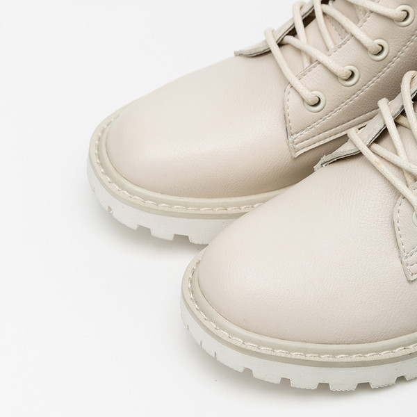 Öko-nahast beežid naiste saapad paeltega