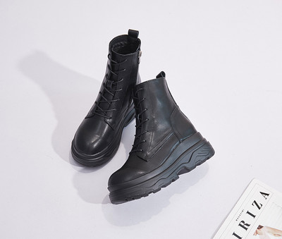 Sieviešu ikdienas zābaki ar rāvējslēdzēju un šņorēm no eko ādas