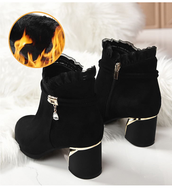 Öko-seemisnahast moodsad naiste saapad paksusega 5,5 cm - kaks mudelit