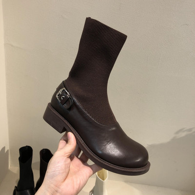 Uus mudel naiste kunstnahast saapad - kaks mudelit