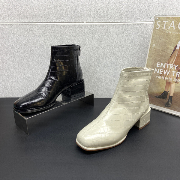 Naiste madala paksu kontsaga sügissaapad