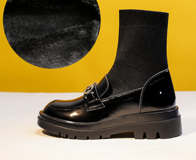 Μοντέρνες γυναικείες μπότες με αγκράφα και μεταλλικά στοιχεία - τρία μοντέλα