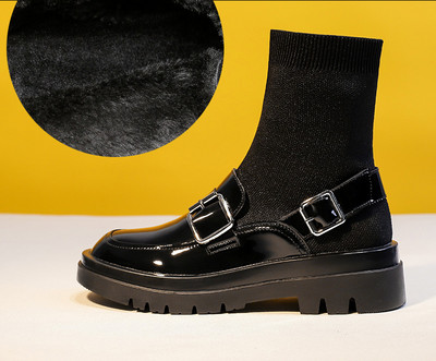 Μοντέρνες γυναικείες μπότες με αγκράφα και μεταλλικά στοιχεία - τρία μοντέλα