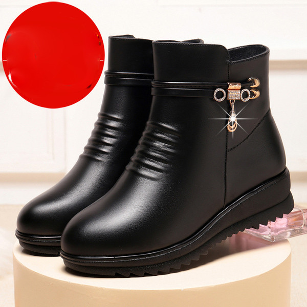 Moodsad naiste nahast saapad – pehme voodriga või ilma