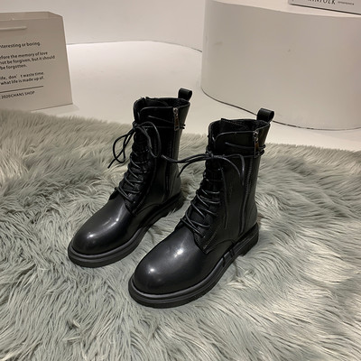 Ikdienas sieviešu zābaki no eko ādas ar šņorēm un plakanu zoli