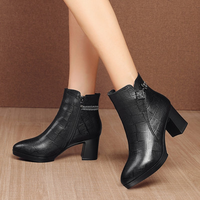 Μοντέρνες γυναικείες μπότες από οικολογικό δέρμα με τακούνι 6,5 cm - με ή χωρίς μαλακή επένδυση