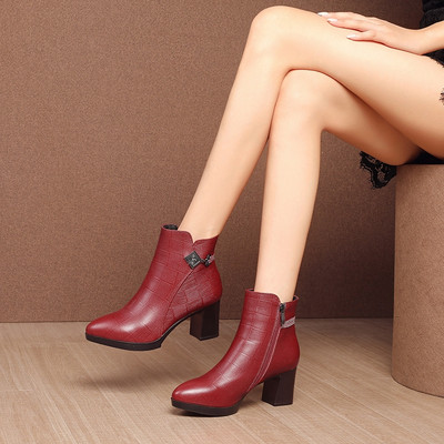 Μοντέρνες γυναικείες μπότες από οικολογικό δέρμα με τακούνι 6,5 cm - με ή χωρίς μαλακή επένδυση