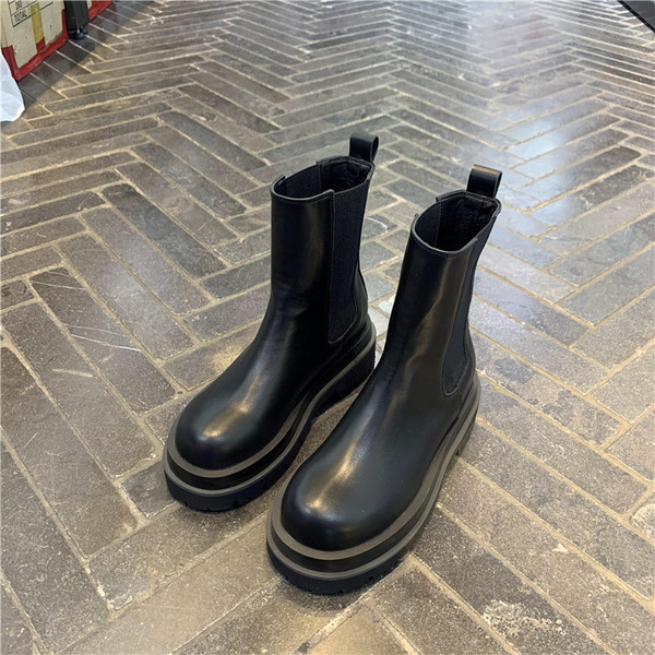 Uus mudel ökonahast saapad, kumer kummiga mudel