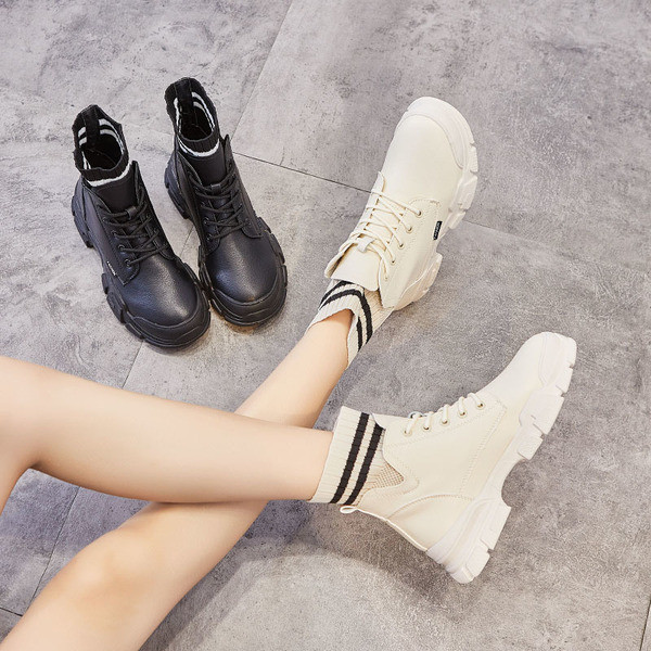 Casual γυναικείες μπότες με επίπεδη σόλα - τύπου κάλτσας