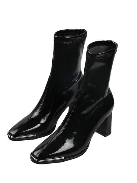 Lakirane ženske čizme sa debelom petom u crnoj boji