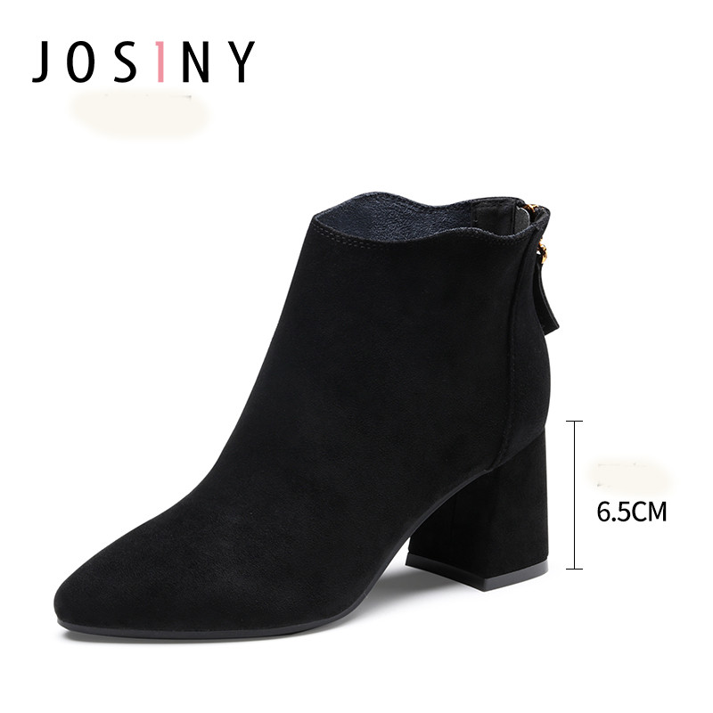 Elegáns női hegyes csizma öko velúrból