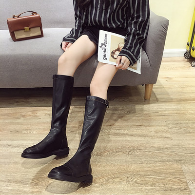 Női alkalmi csizma eko bőrből, lapos talppal, fém csattal