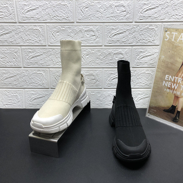 Naiste talvetossud soki tüüpi