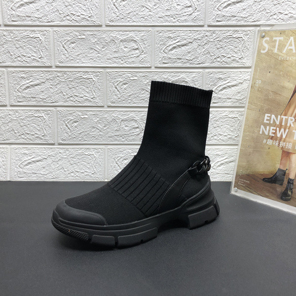 Naiste talvetossud soki tüüpi