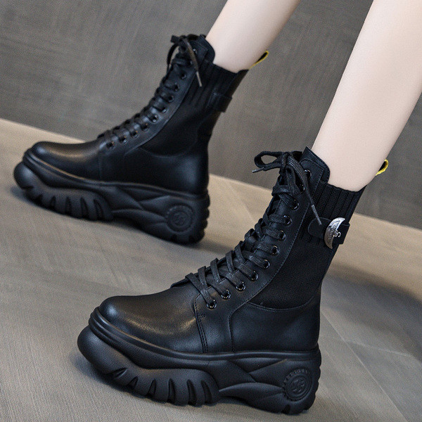 Alkalmi női zokni fekete színben - két modell