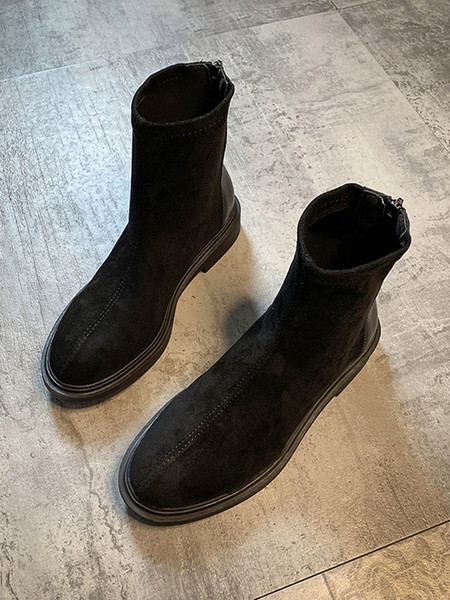 Musta värvi puhtad naiste saapad ökonahast või ökoseemisnahast