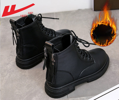 Praegused tõmbluku ja paeltega naiste saapad - mitu mudelit