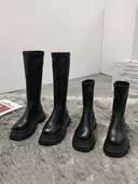 Moodsad naiste saapad või kõrge tallaga saapad