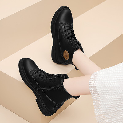 Női csizma öko bőrből, cipzárral - két modell