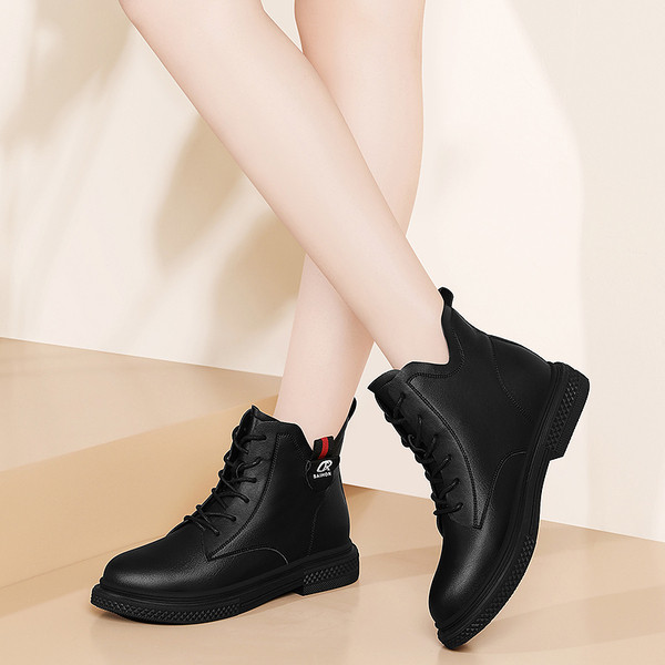 Női csizma öko bőrből, cipzárral - két modell