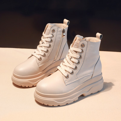 Naiste vabaaja saapad paelte ja kõrge tallaga