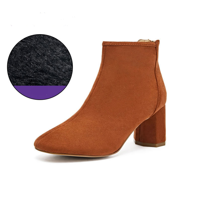 Öko velúrból készült hegyes modell női csizma - többféle modell