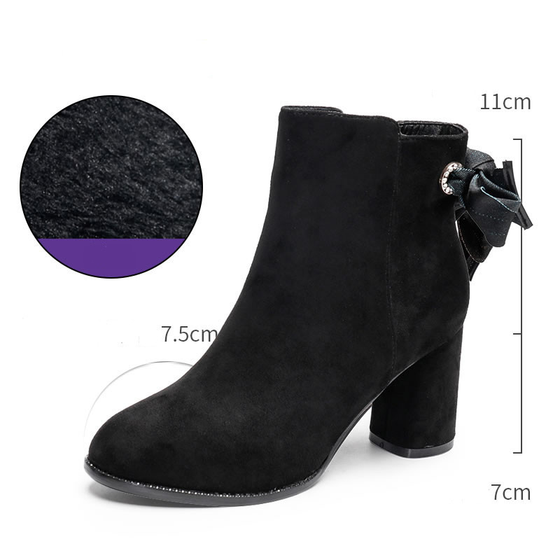 Öko velúrból készült hegyes modell női csizma - többféle modell