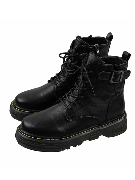 Női alkalmi csizma fekete színben műbőrből, fűzővel