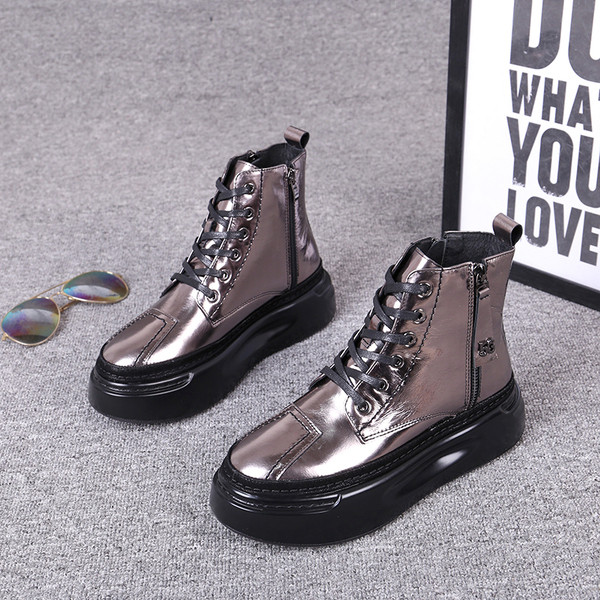 Moodsad naiste talvesaapad