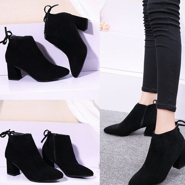 Női velúr csizma cipzárral és vastag sarokkal