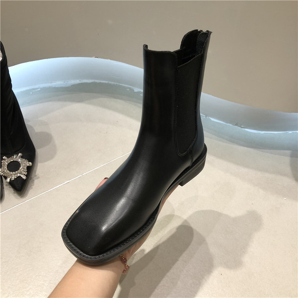 Ženske čizme obični model sa lastikom