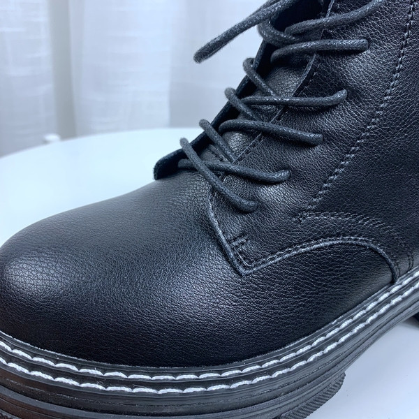 Kubai őszi csizma új modellje durva talppal