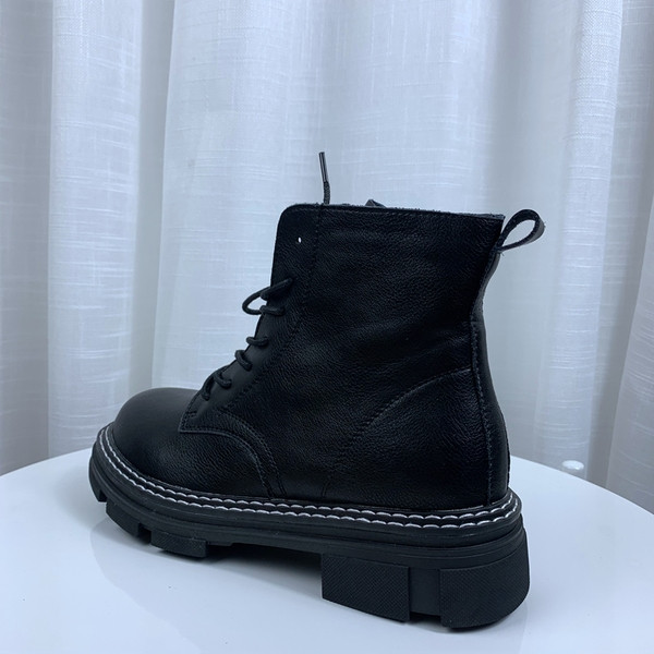 Kubai őszi csizma új modellje durva talppal