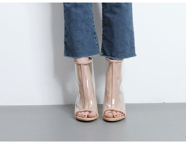 Alkalmi női csizma vastag sarokkal és cipzárral