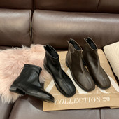 Női bőrcsizma szögletes sarokkal