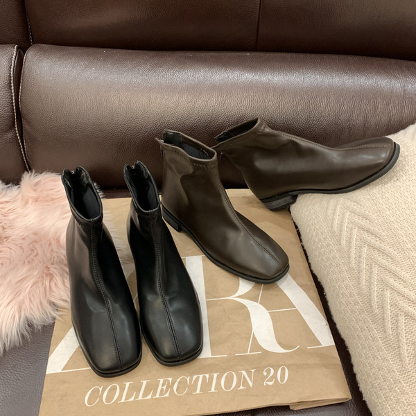 Női bőrcsizma szögletes sarokkal