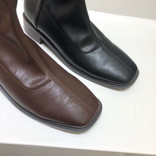 Öko bőrből készült női csizma, lekerekített modell