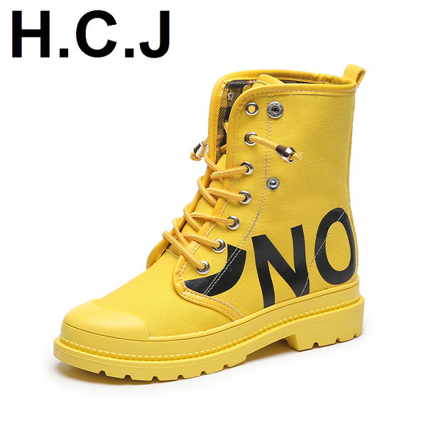 Sieviešu tekstila zābaki ar raupju zoli