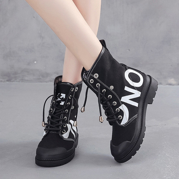 Sieviešu tekstila zābaki ar raupju zoli