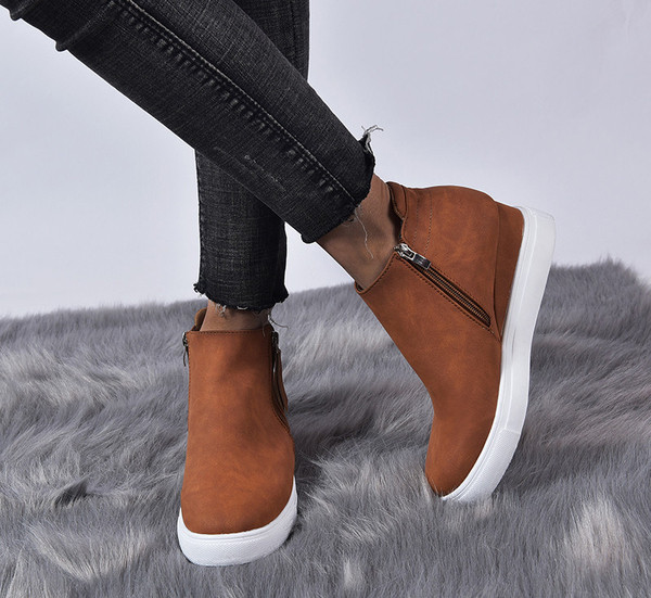 Casual γυναικείες μπότες με πλατφόρμα με φερμουάρ