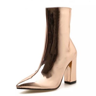 Stiilne paksu kontsa ja lukuga terava otsaga naiste saapad