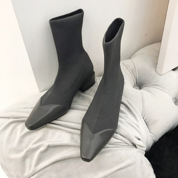 Női textilcsizma hegyes modell