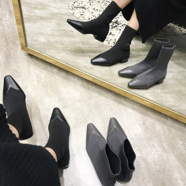 Női textilcsizma hegyes modell