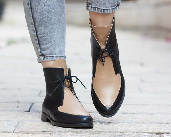 Naiste vabaaja paeltega saapad - terava otsaga mudel