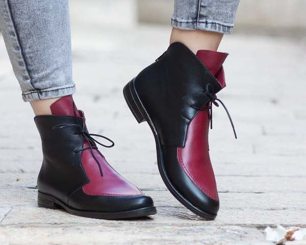 Naiste vabaaja paeltega saapad - terava otsaga mudel